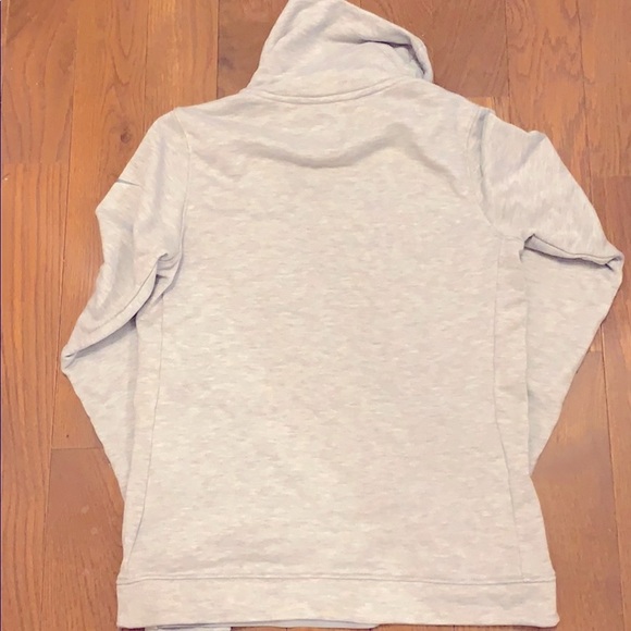 Nike Women’s XS Funnel Neck Sweatshirt - Picture 3 of 3